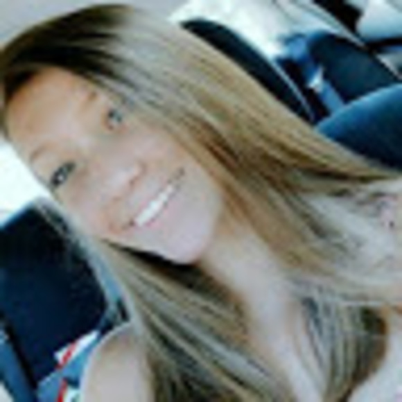 Meet your Posher, Michaela - Picture 1 of 1